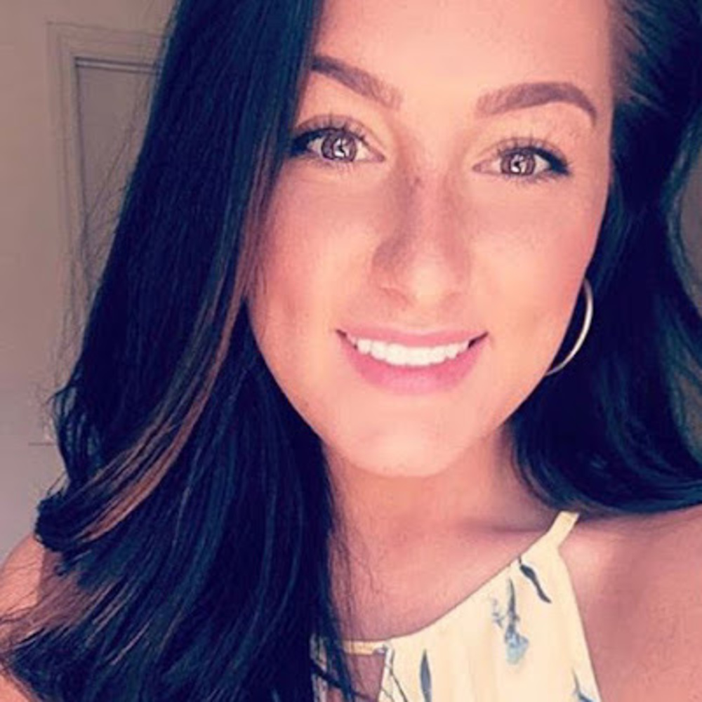 Meet your Posher, Rebecca